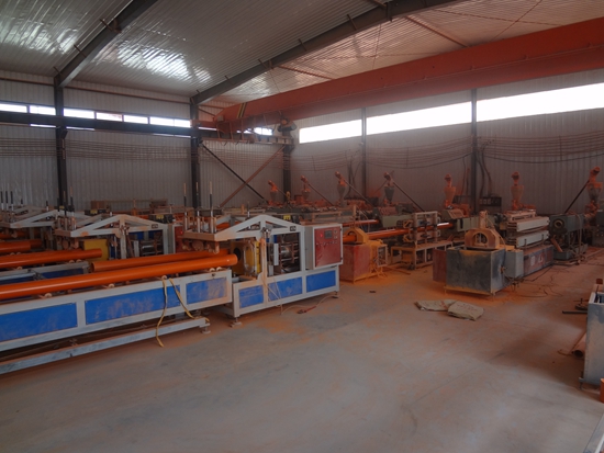 MPP高性能電纜保護套管設備 (1)